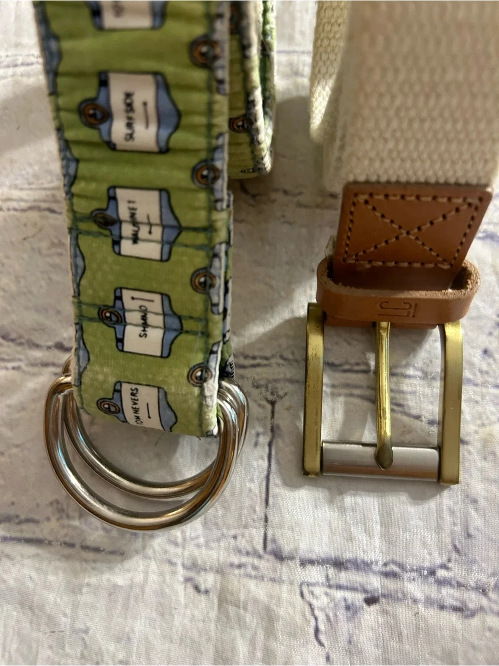 VINEYARD VINES GREEN COTTON DOUBLE RING & LIZ CLAIBORNE CREAM& BROWN BELTS